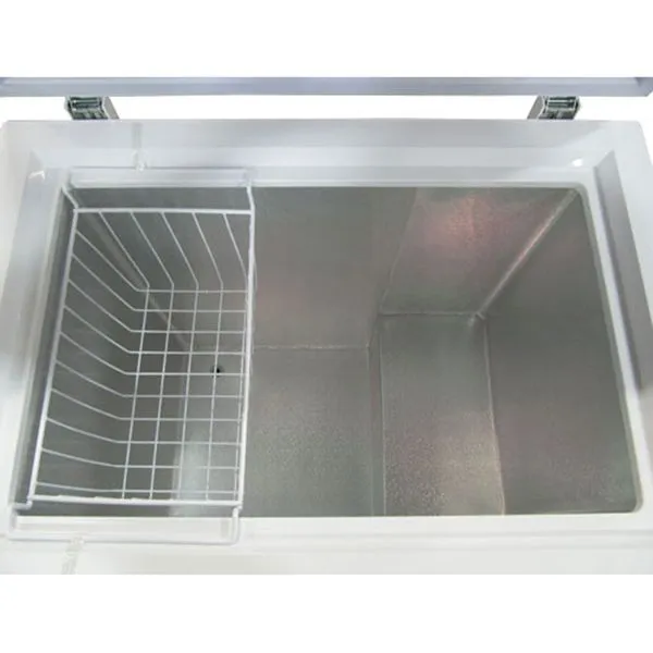 Black Diamond - BDCF-13R. 50 Chest Freezer With Solid Door