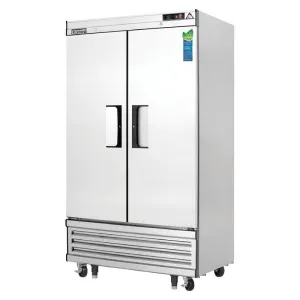 Everest - EBSRF2. Commercial 49 2 Solid Door Reach-In Refrigerator Freezer 42 cu.ft.