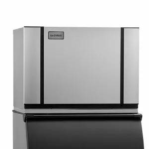 Ice-O-Matic - CIM0530HA Commercial 30 Elevation Series Half Cube Ice Machine Head - 561 lb/24 hr. Air Cooled. 115v