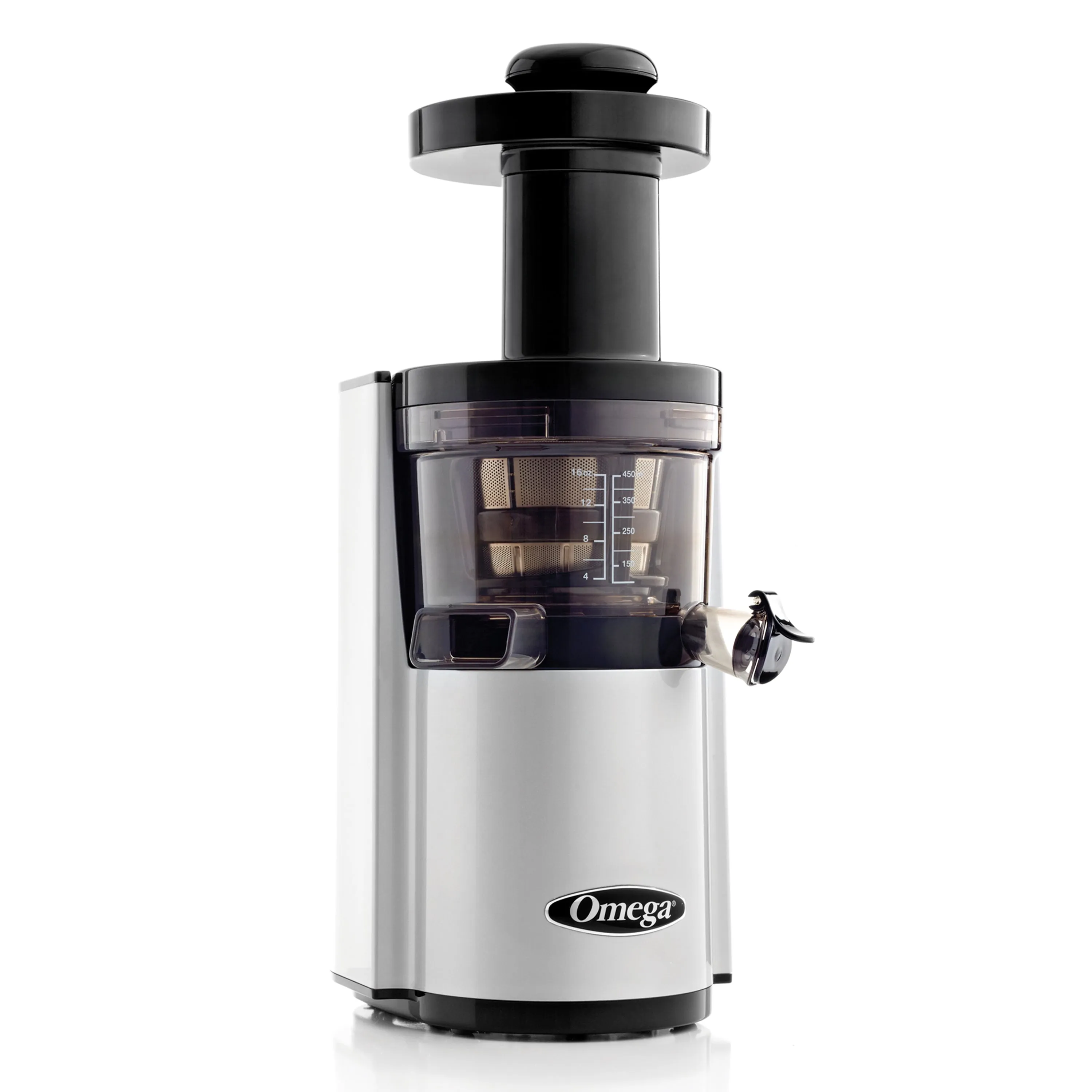 Omega - VSJ843RS. Omega Vertical Slow Masticating Juicer. Compact Design with Automatic Pulp Ejection. 43 RPM. 150-Watt. in Silver