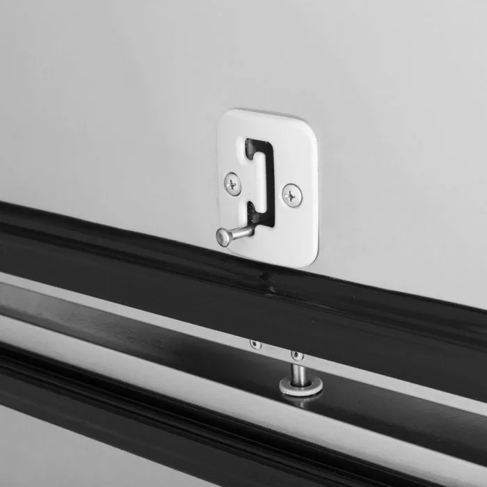 Turbo Air - M3R24-1-N. Commercial 28 Reach-in Refrigerator M3 series Stainless Steel 21.6 cu.ft.